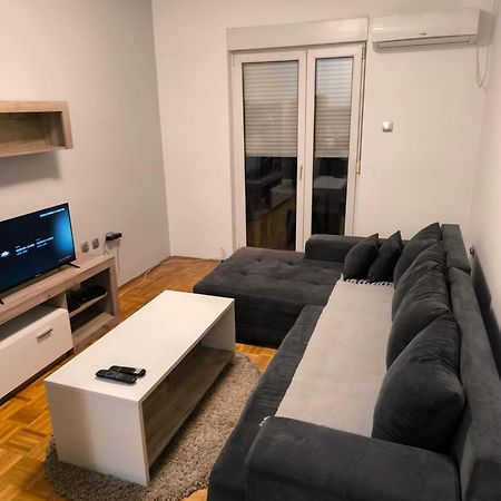 Oaza Mira + Free Parking Apartment Нови Сад Екстериор снимка